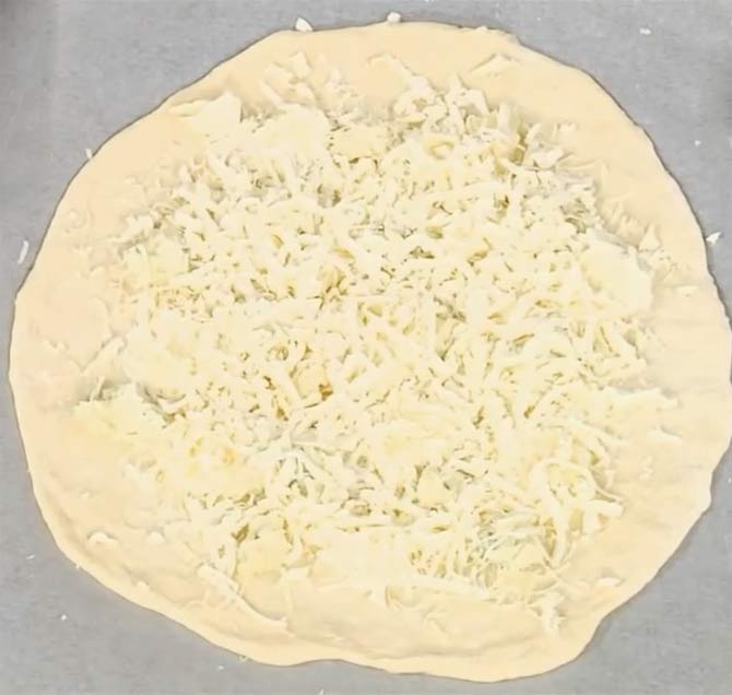 сыр на тесте