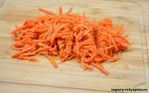 измельчить морковь по-корейски