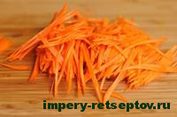 нарезать морковь соломкой