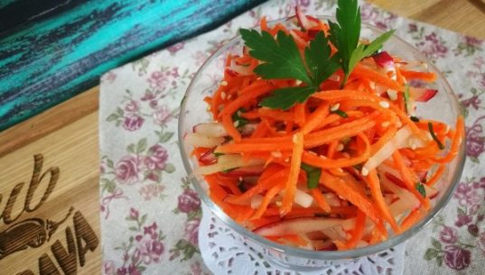 салат с редисом и морковью